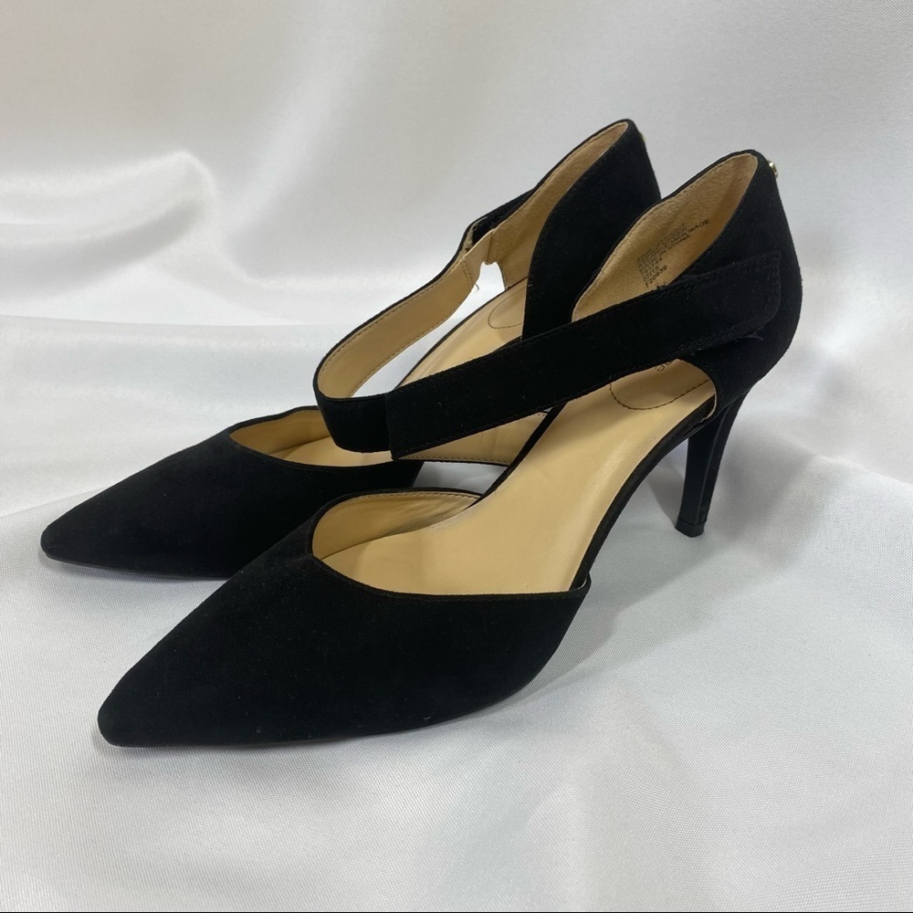 Liz Claiborne | Black Pointed Toe Velvet Heels Strap Women's Size 9.5